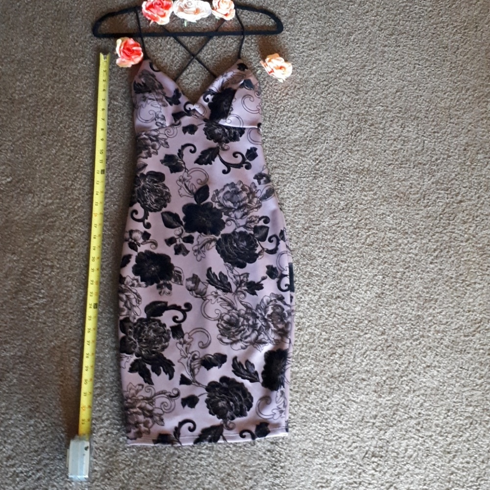 Dess - Picture 3 of 7